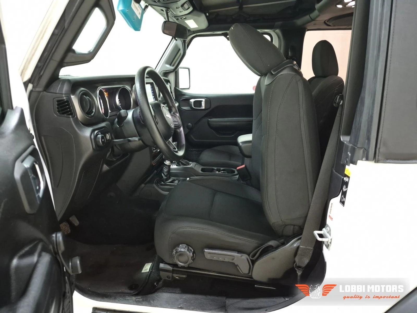Jeep Wrangler, снимка 5 - Автомобили и джипове - 55928373