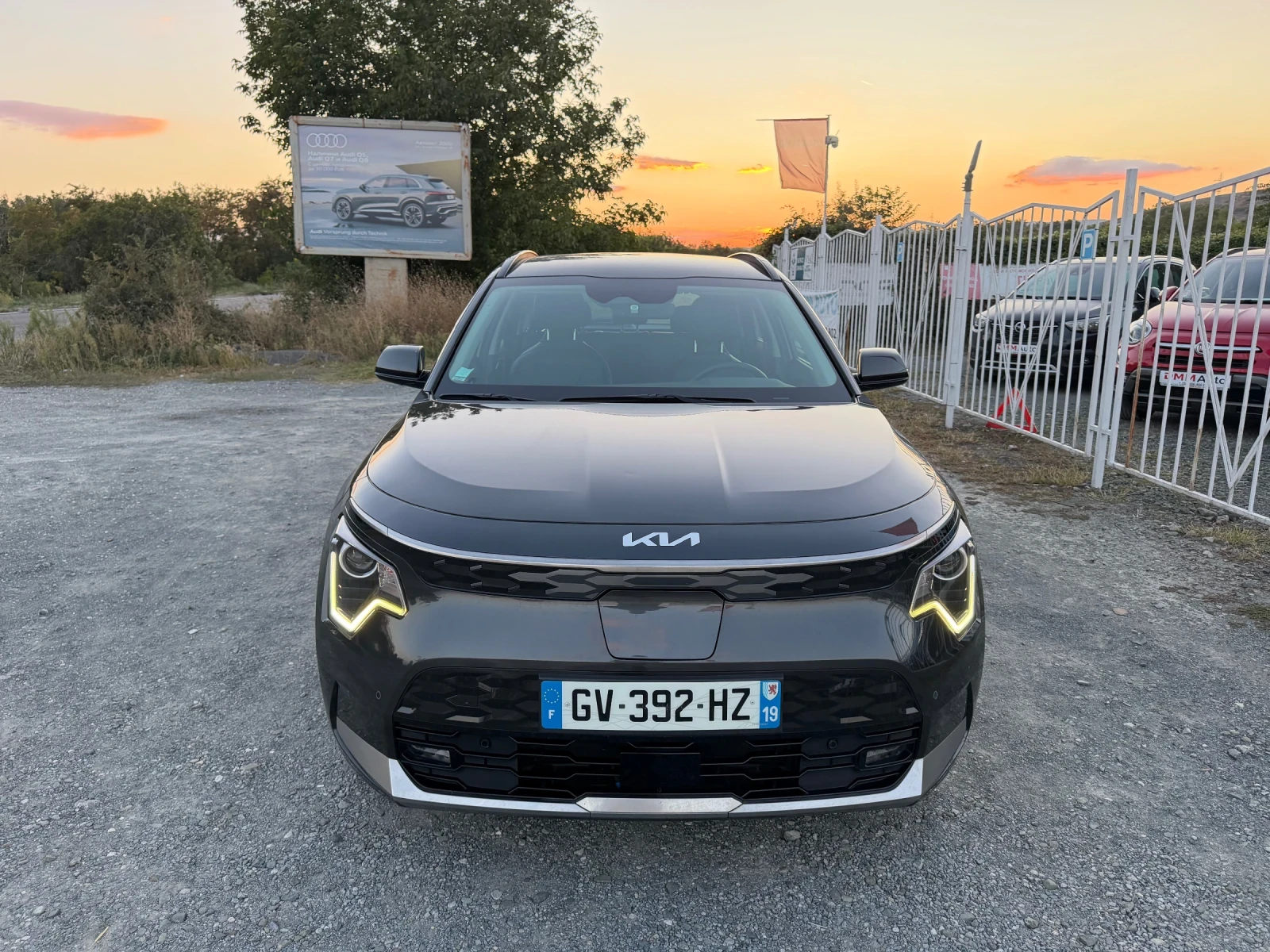 Kia Niro EV - ELECTRIC / PREMIUM / BATTERY 100% / 103 000 , снимка 2 - Автомобили и джипове - 56319447