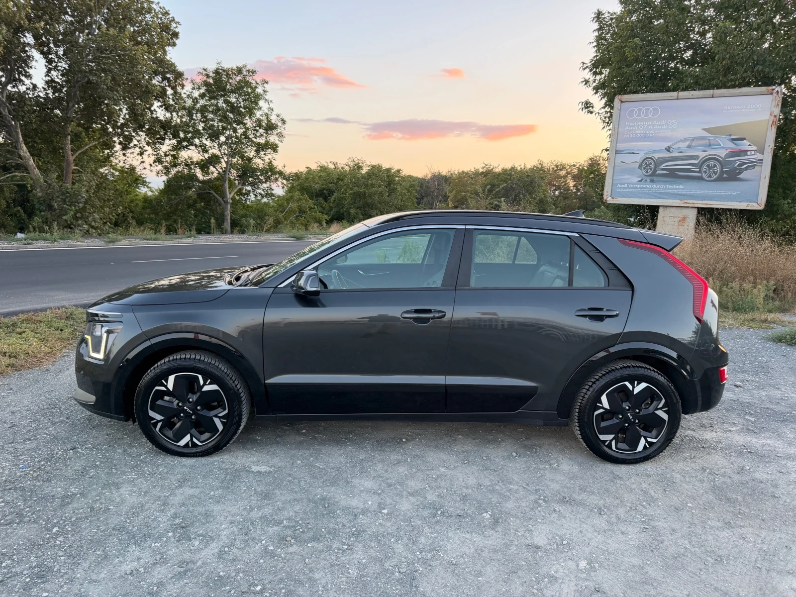 Kia Niro EV - ELECTRIC / PREMIUM / BATTERY 100% / 103 000 , снимка 8 - Автомобили и джипове - 56319447
