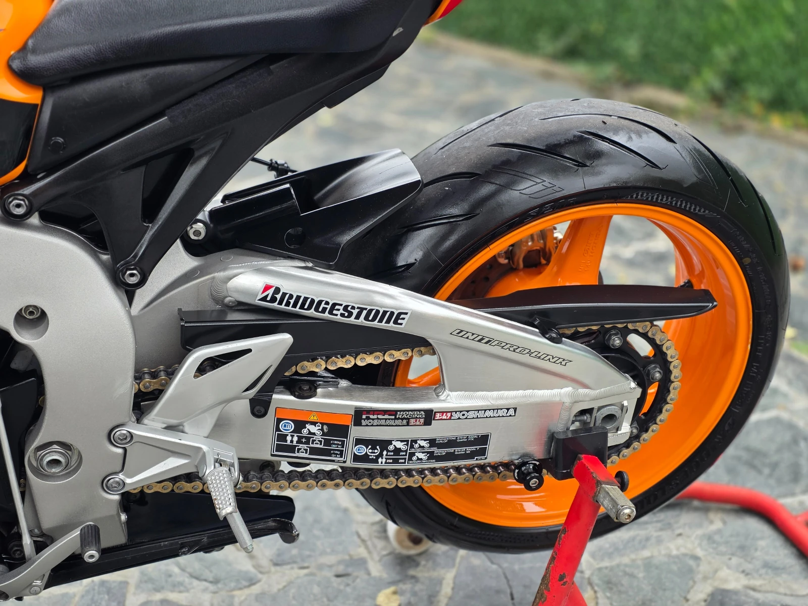 Honda Cbr 1000 ЛИЗИНГ REPSOL, снимка 11 - Мотоциклети и мототехника - 56520840