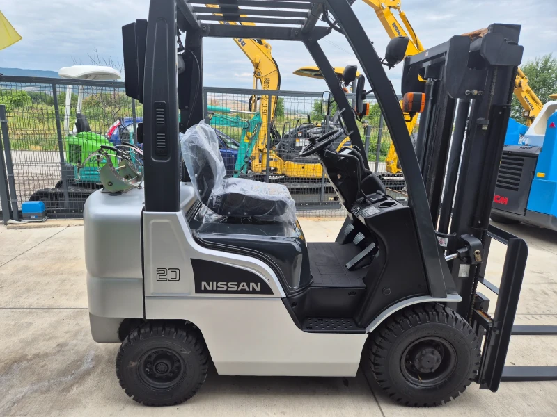 Мотокар Nissan 2 тона / ГАЗ-БЕНЗИН / АВТОМАТ / ПЕРФЕКТЕН, снимка 6 - Индустриална техника - 49458974