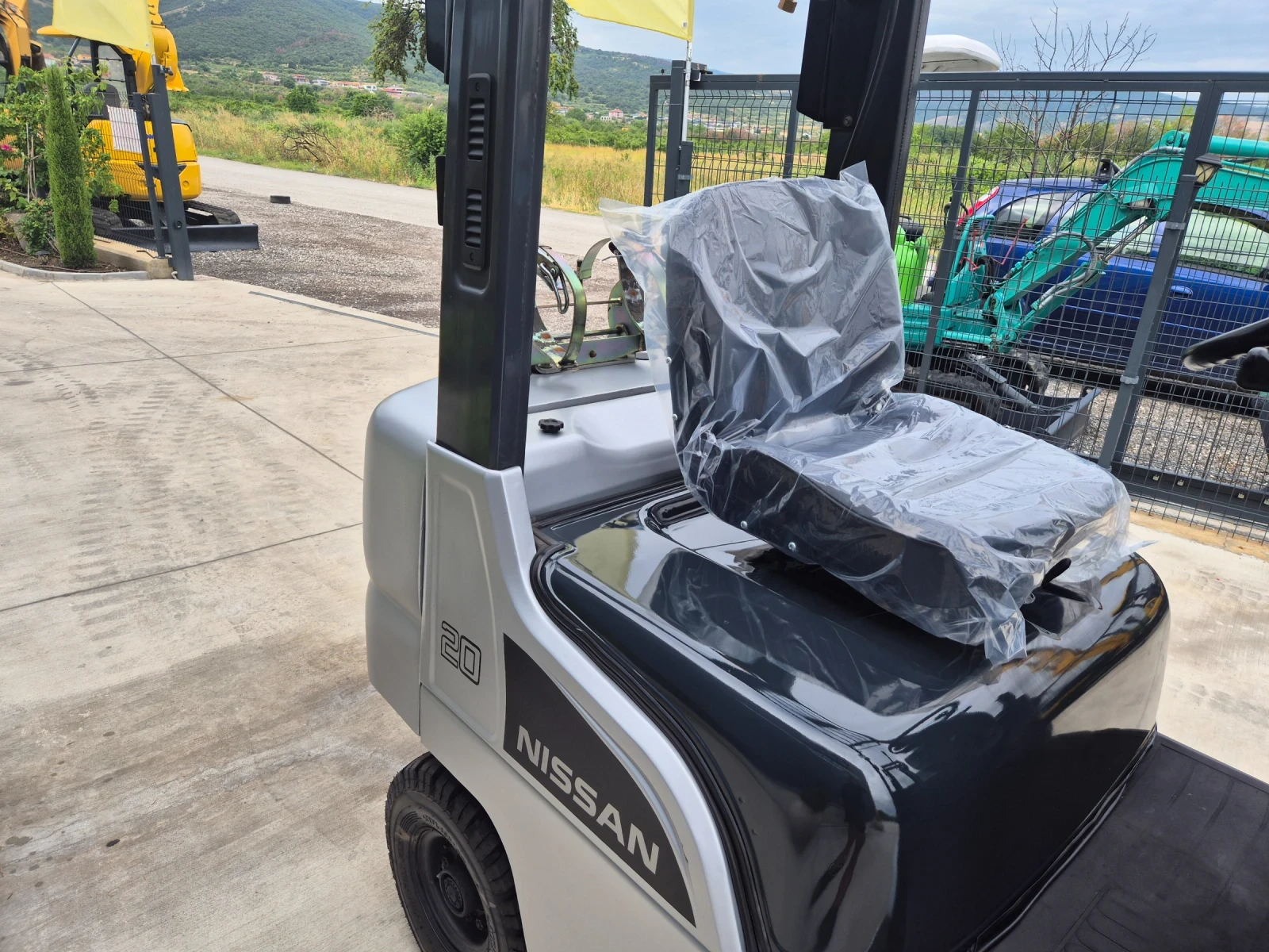  Nissan 2  / - /  /  | Mobile.bg   12