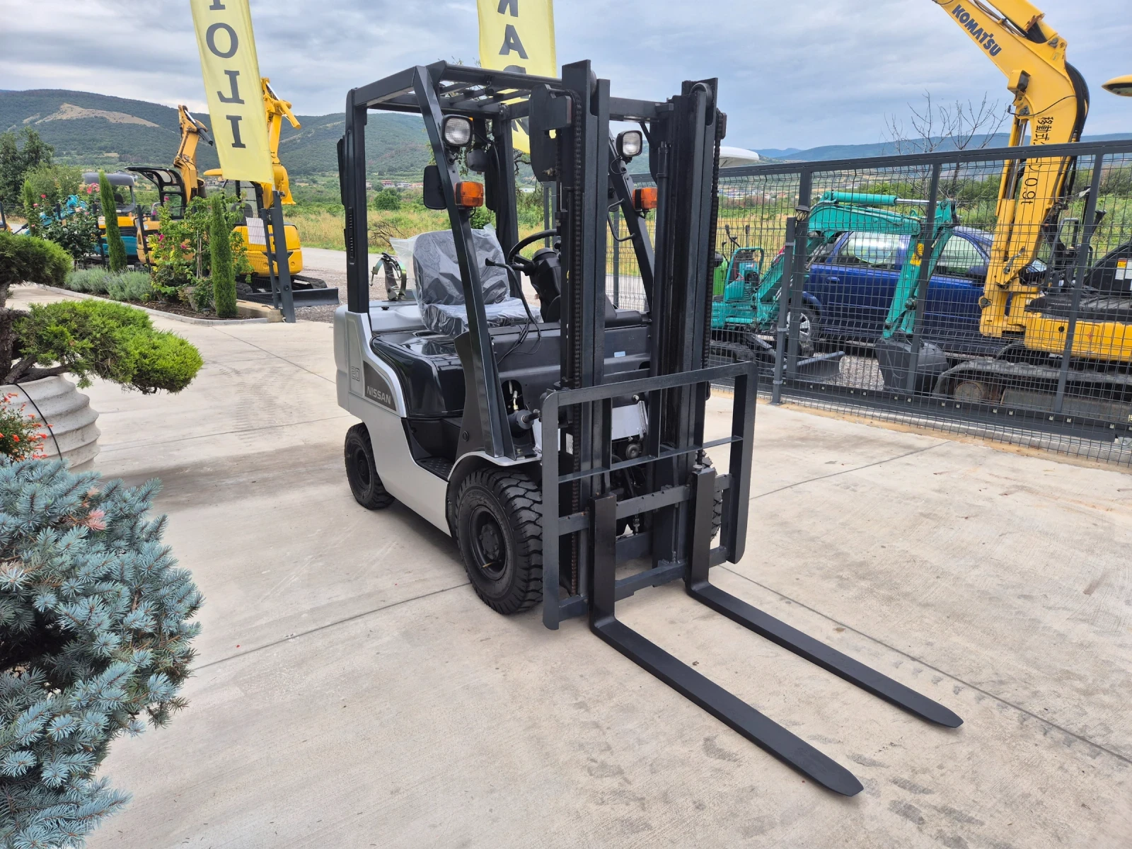  Nissan 2  / - /  /  | Mobile.bg   7