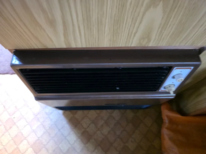 Каравана Adria HOME CAR 380, снимка 11 - Каравани и кемпери - 52545416