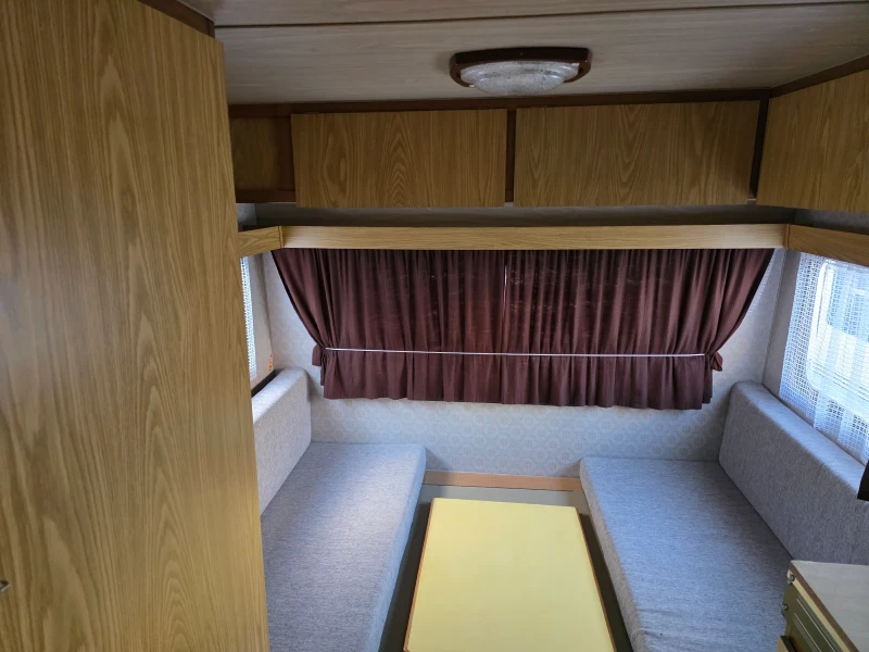 Каравана Adria HOME CAR 380, снимка 6 - Каравани и кемпери - 52545416