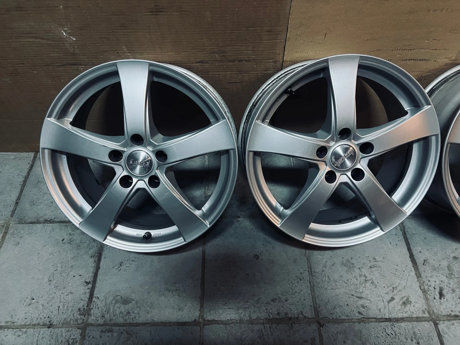 ������ | Mobile.bg � ����������� 5