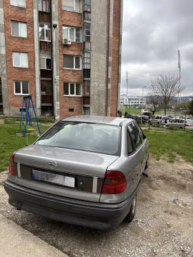 Opel Astra, снимка 1