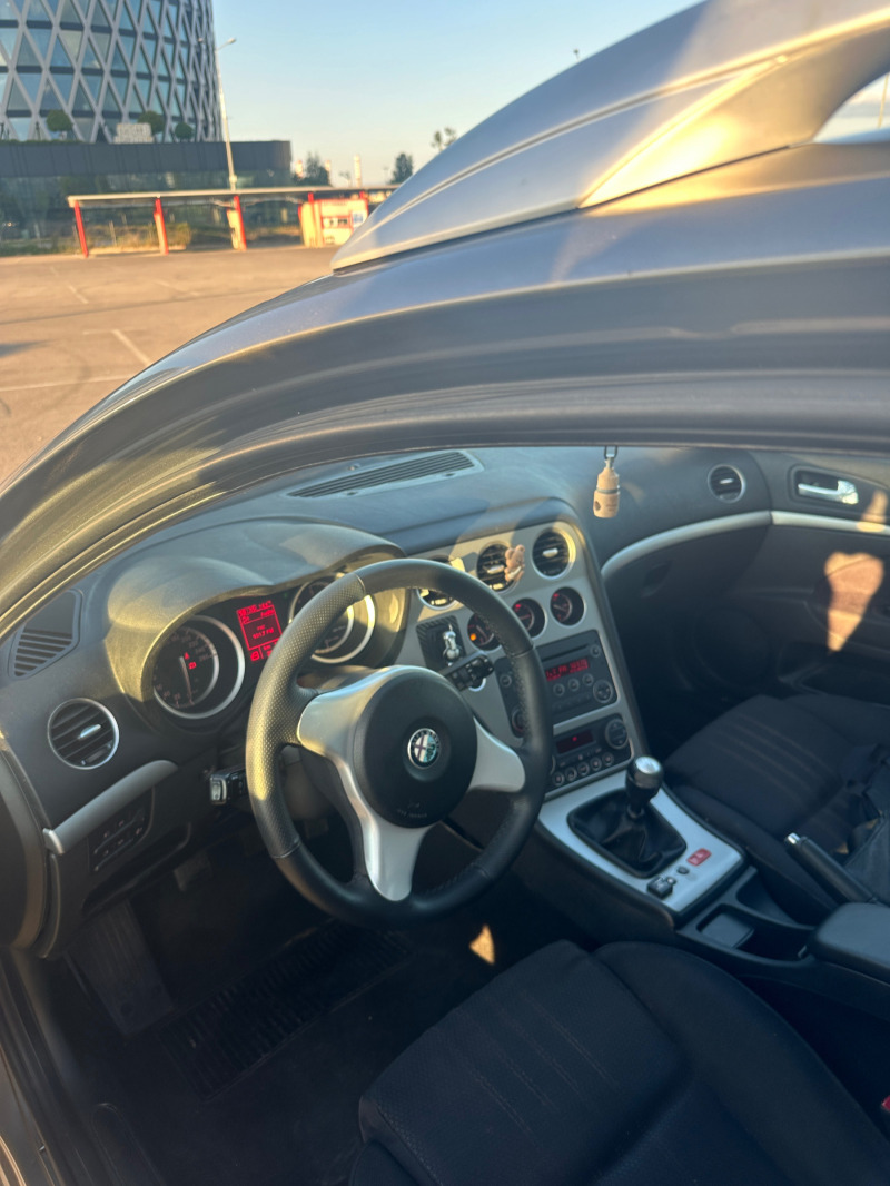 Alfa Romeo 159 sportwagon, снимка 6 - Автомобили и джипове - 45702581
