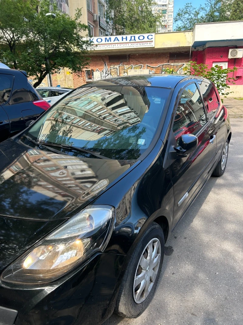 Renault Clio, снимка 3 - Автомобили и джипове - 47575952