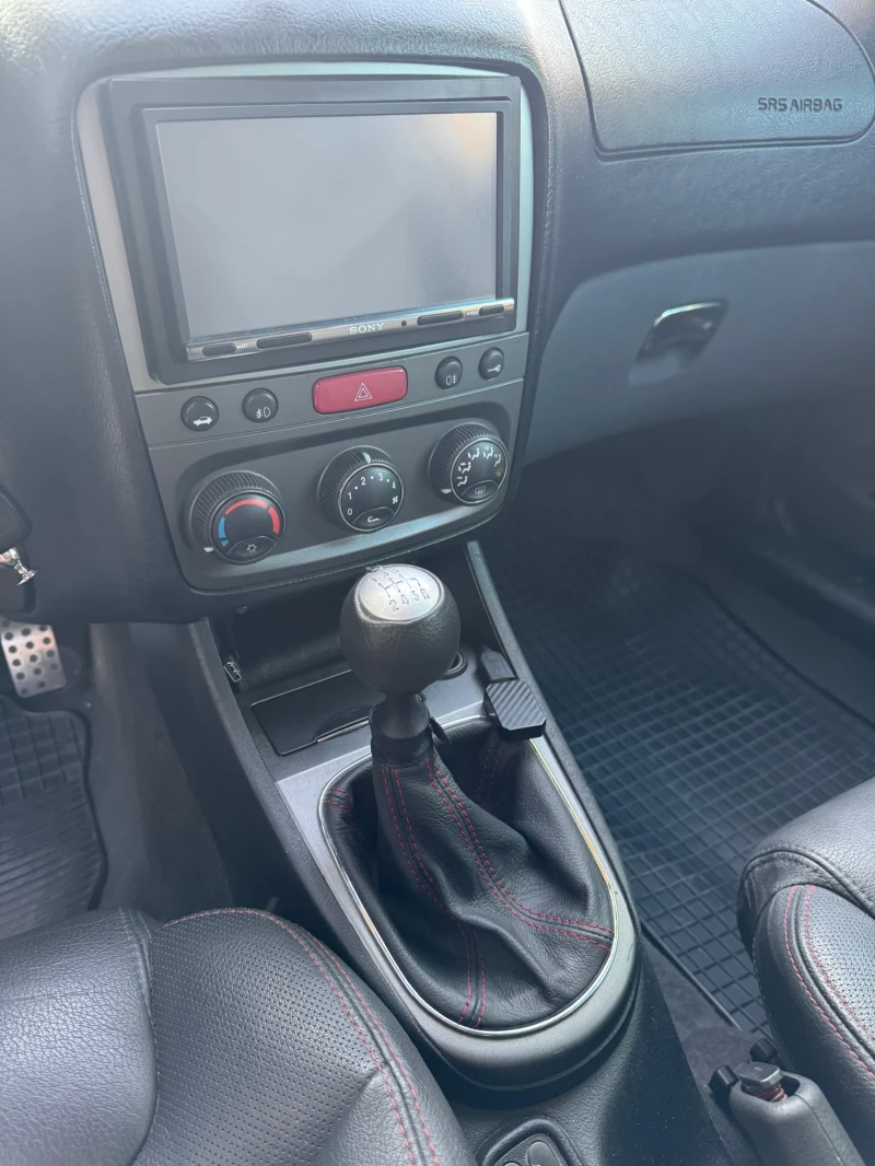 Alfa Romeo 147, снимка 13 - Автомобили и джипове - 52624564