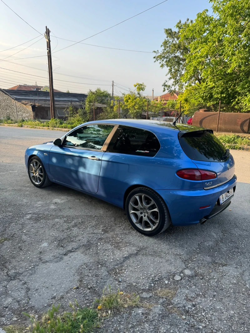 Alfa Romeo 147, снимка 6 - Автомобили и джипове - 52624564