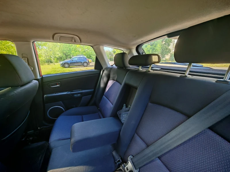 Mazda 3, снимка 9 - Автомобили и джипове - 52463801