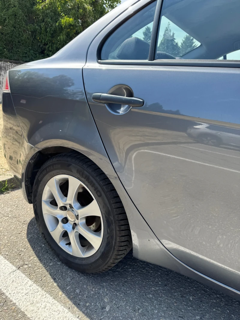 Mitsubishi Lancer 1.6, снимка 11 - Автомобили и джипове - 52149127