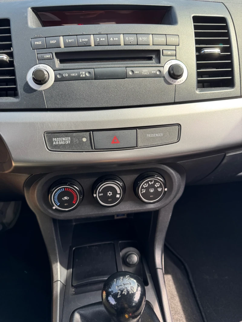 Mitsubishi Lancer 1.6, снимка 8 - Автомобили и джипове - 52149127