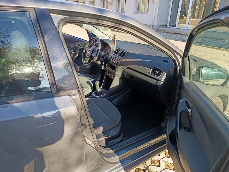 VW Polo, снимка 9 - Автомобили и джипове - 52312401