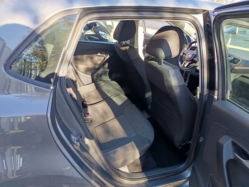 VW Polo, снимка 10 - Автомобили и джипове - 52312401