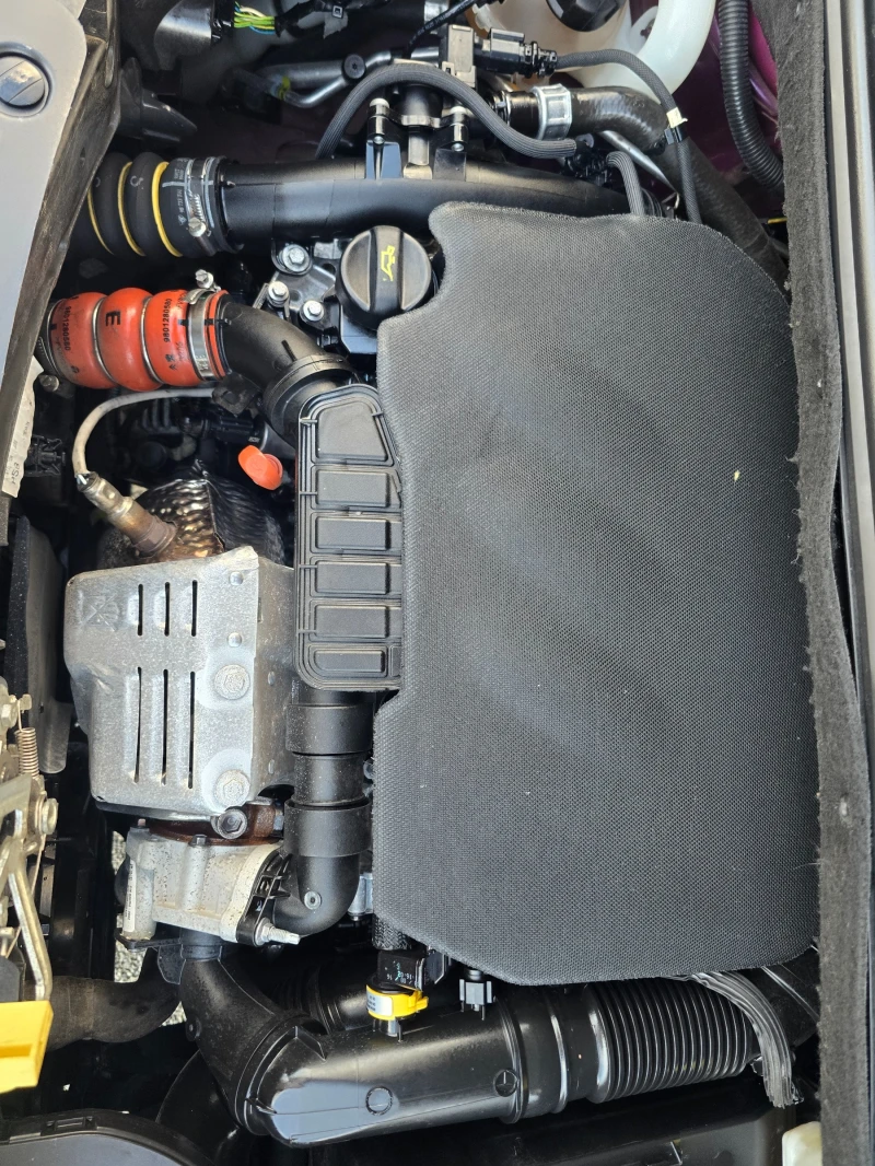 Citroen C3 Picasso 1.2 e-THP Feel Edition, снимка 12 - Автомобили и джипове - 52334178