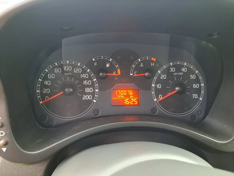 Fiat Panda, снимка 10 - Автомобили и джипове - 52792371