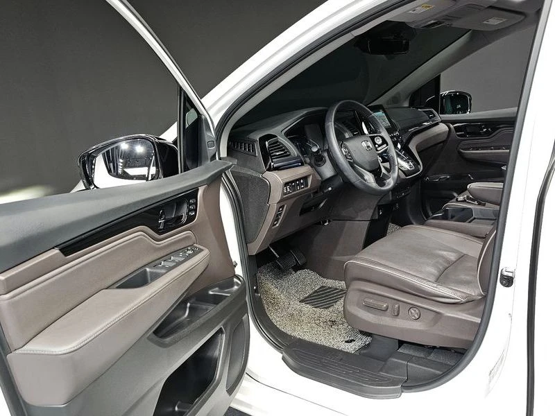 Honda Odyssey 3.5 Automatic, снимка 10 - Автомобили и джипове - 55906001