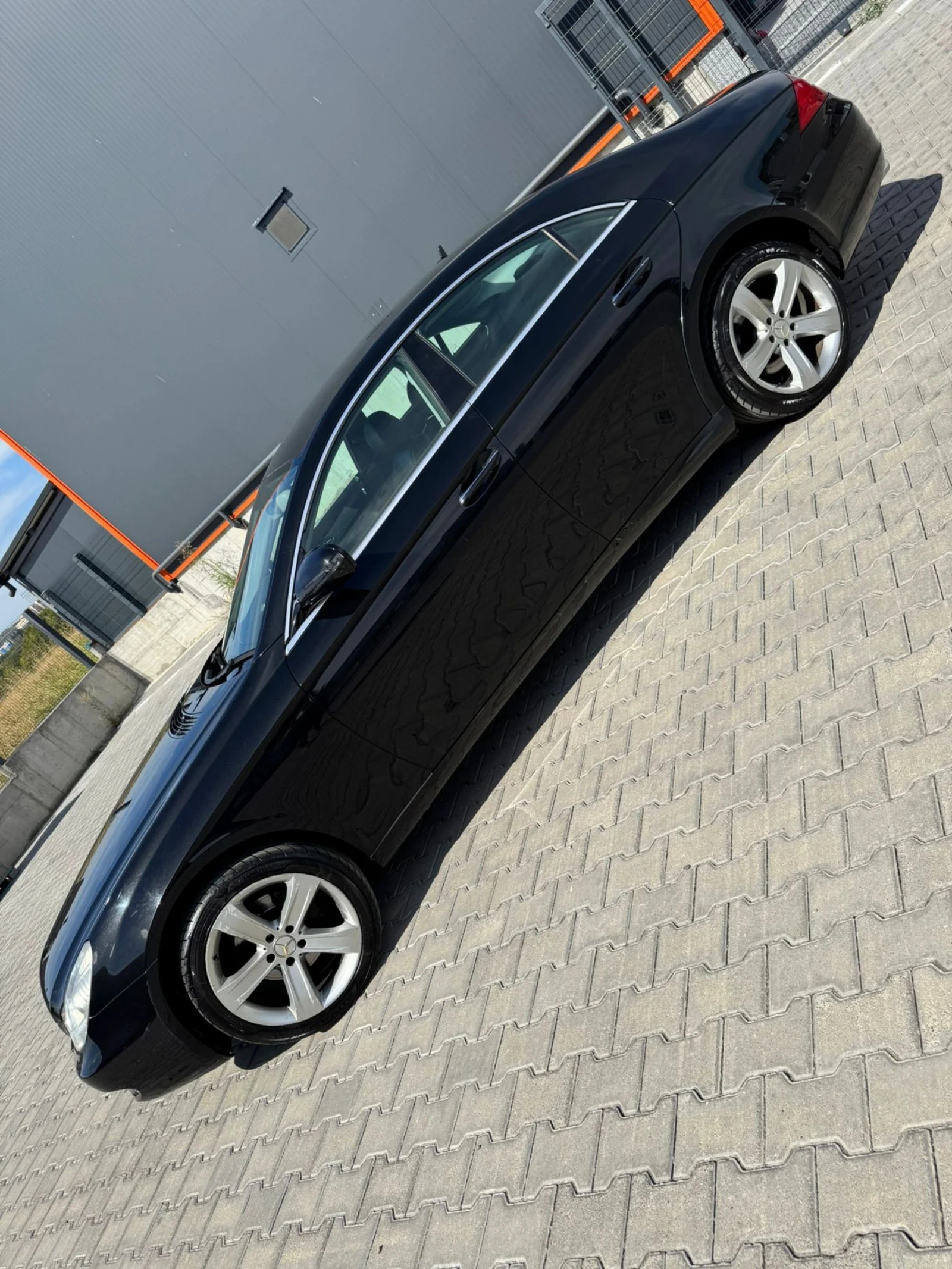 Mercedes-Benz CLS 350  - изображение 5