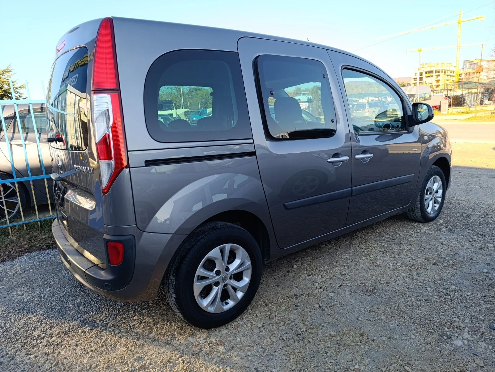 Renault Kangoo 1.5dci 90k.c. - изображение 5