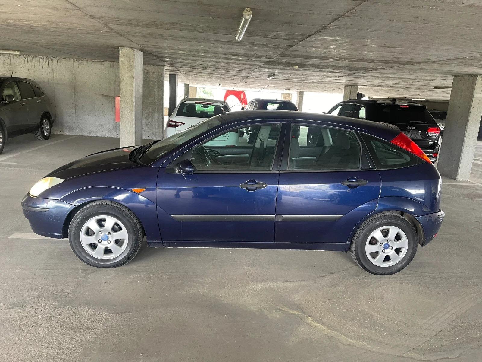 Ford Focus 1.6i ГАЗ КЛИМАТИК 4ВРАТИ НОВИ ЛЕТНИ НОВИ ЗИМНИ - изображение 2