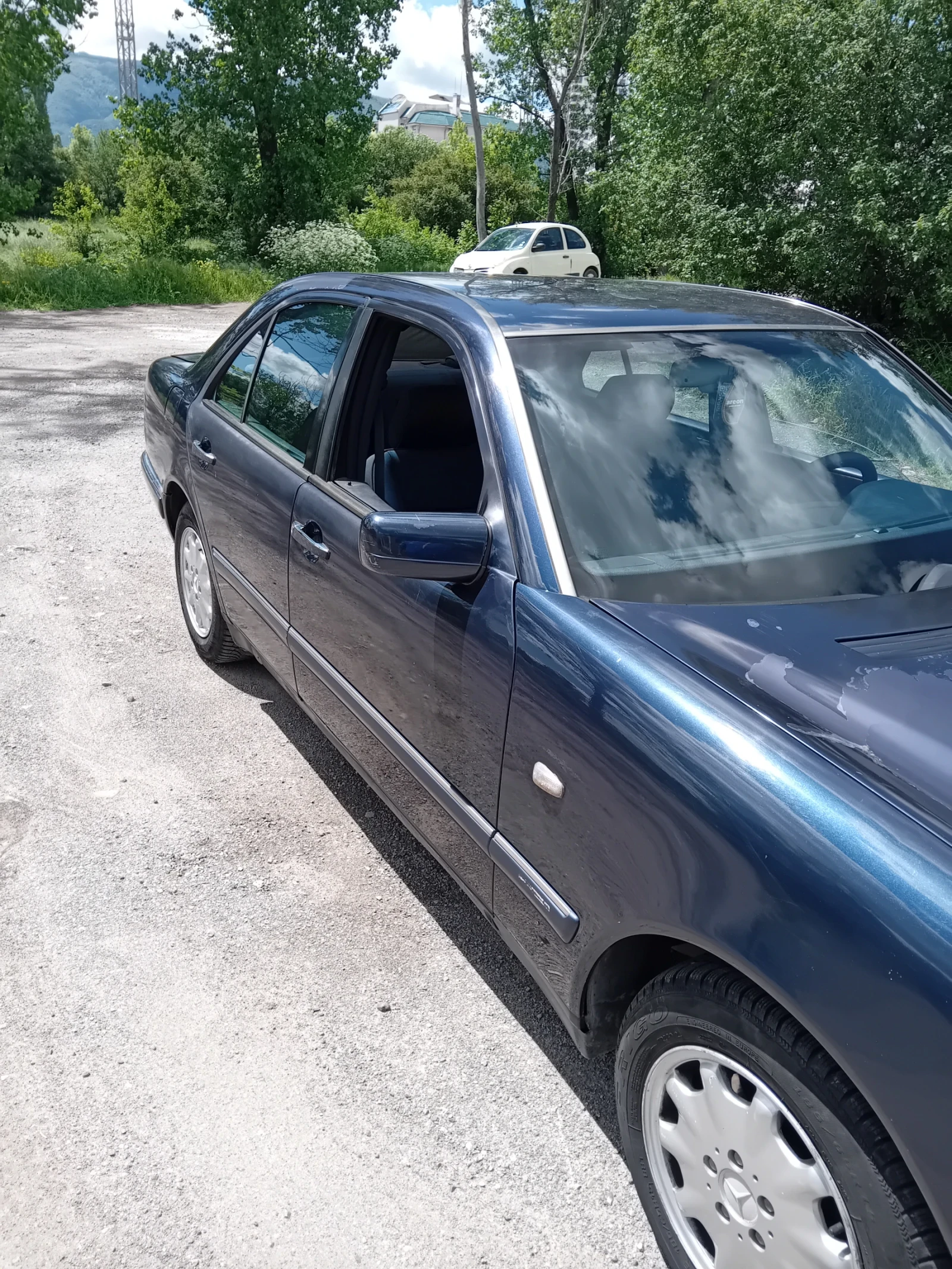 Mercedes-Benz E 250  - изображение 8