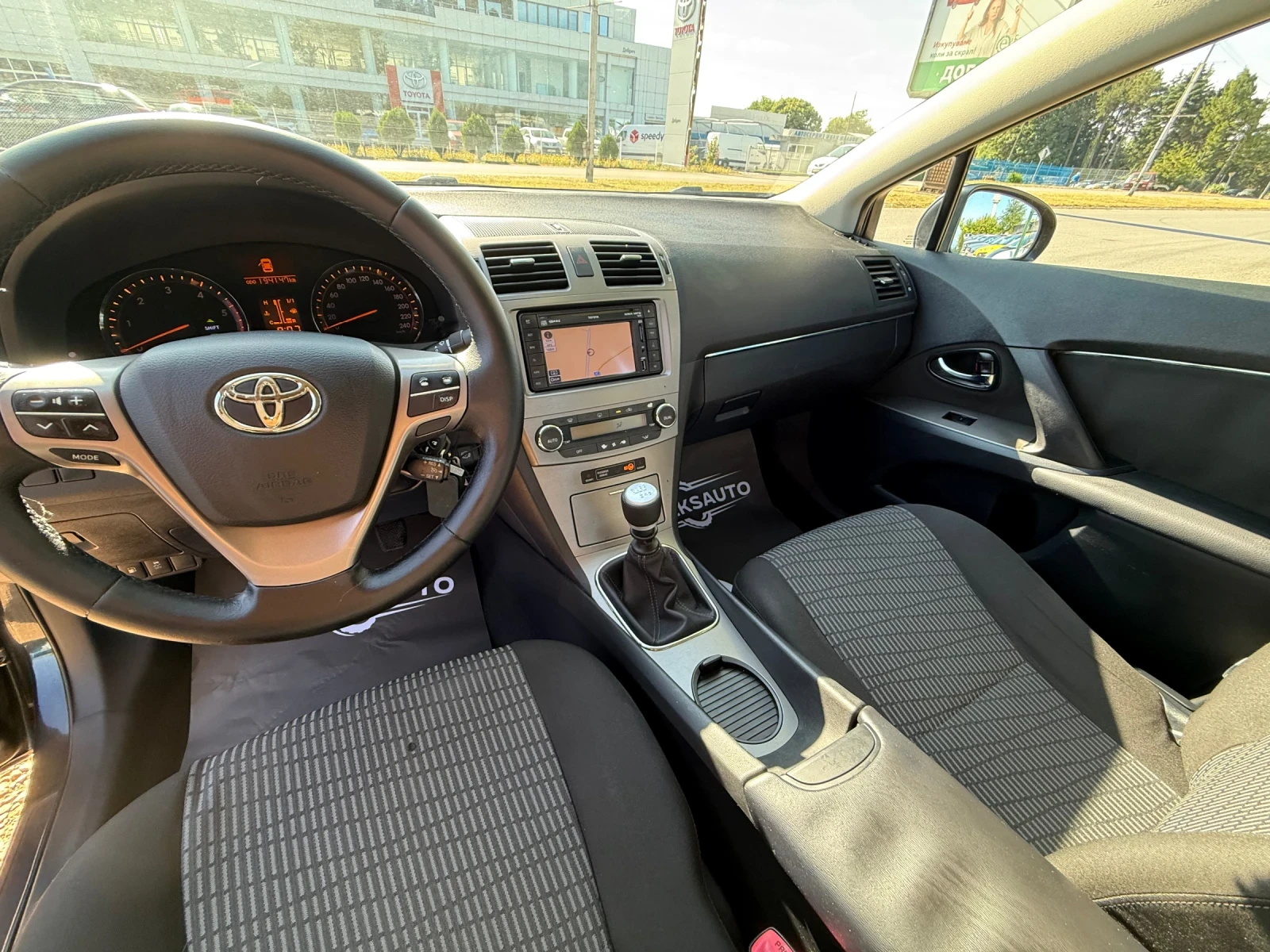Toyota Avensis 2.0 D4D -126k - изображение 8