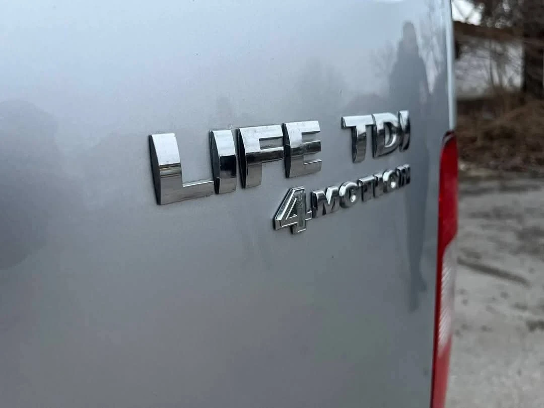 VW Caddy Life 1.9 TDI 4x4 - изображение 7