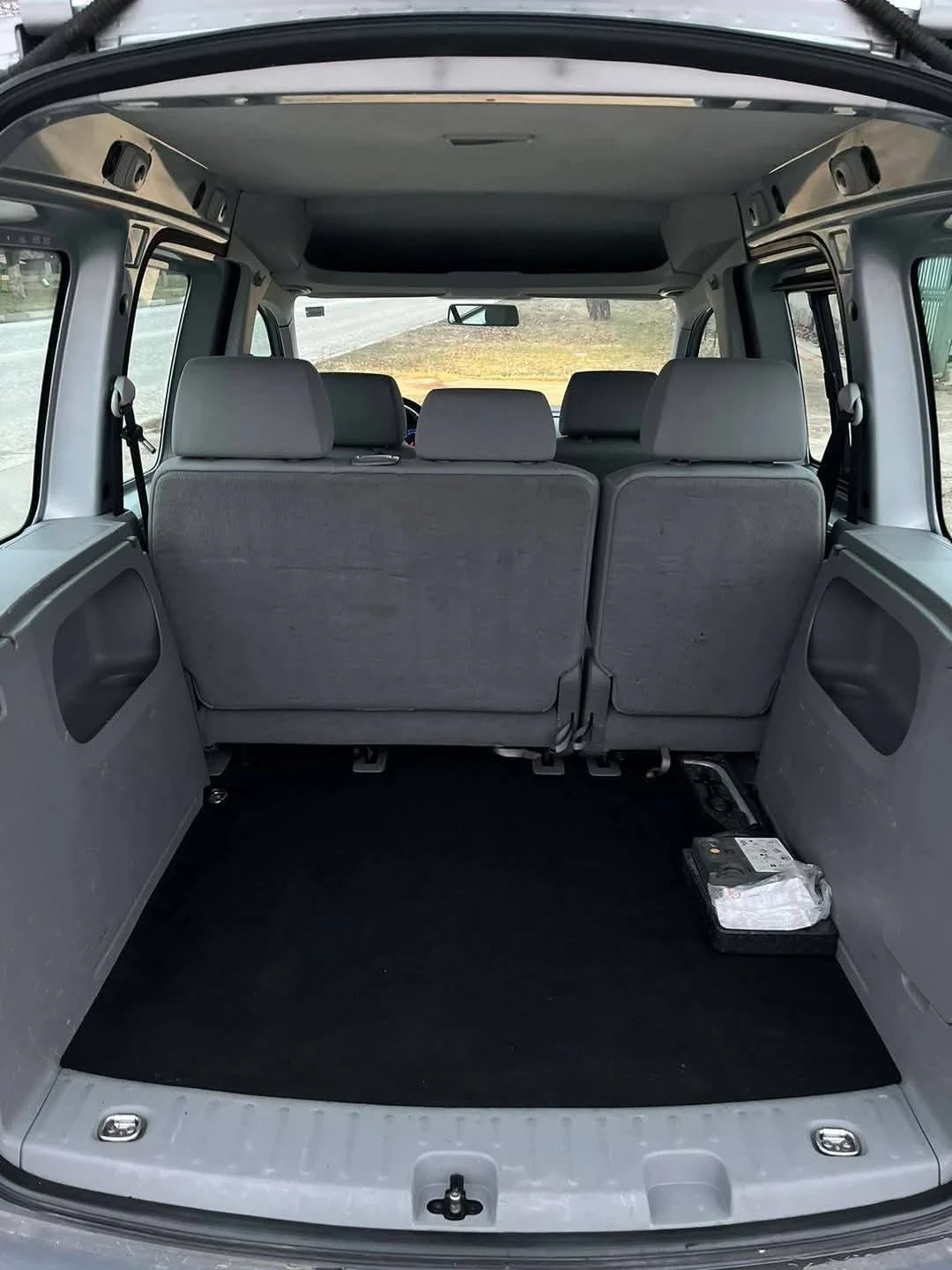VW Caddy Life 1.9 TDI 4x4 - изображение 8
