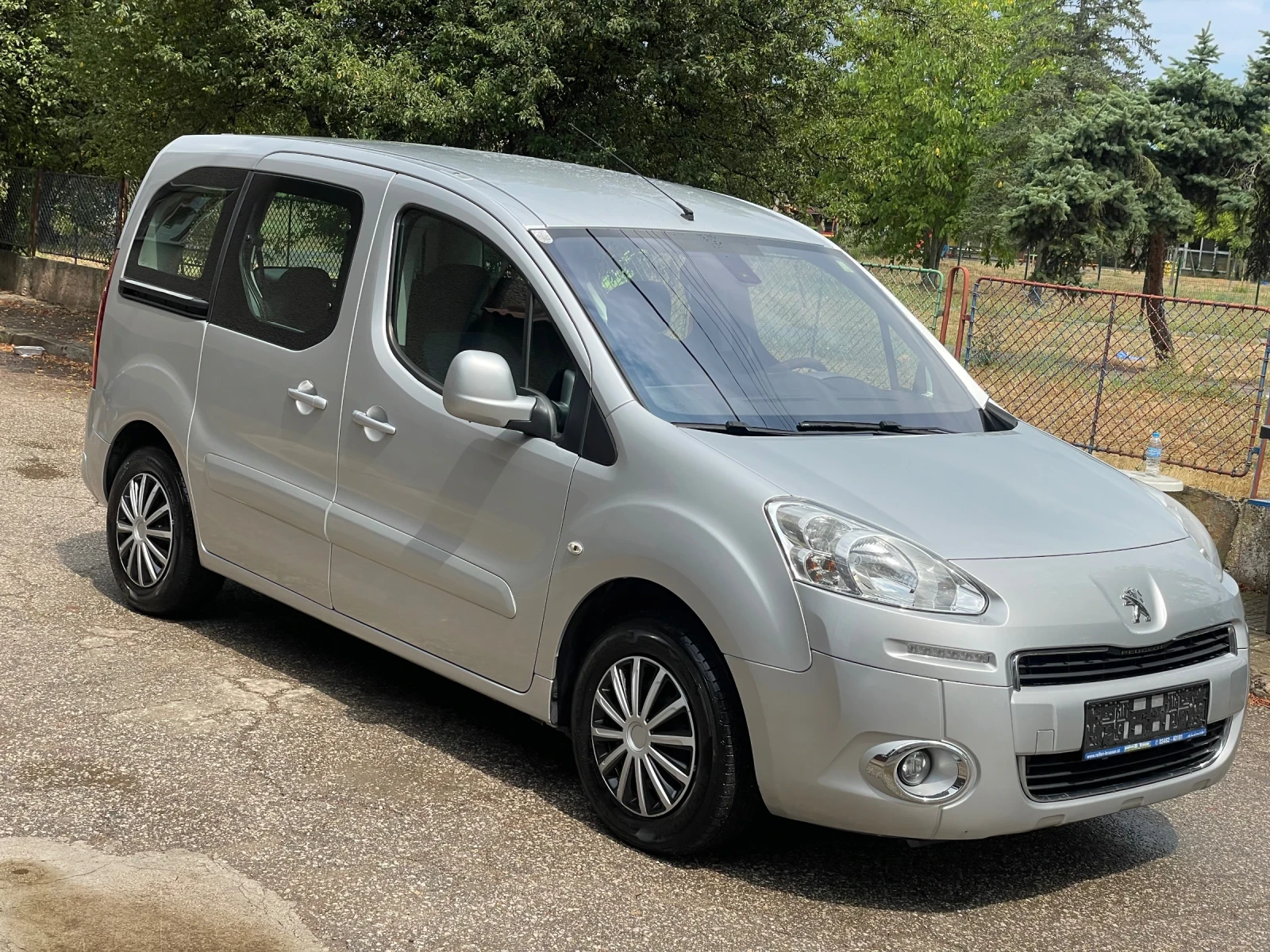 Peugeot Partner 1.6e-HDI* TEPEE*      - изображение 2