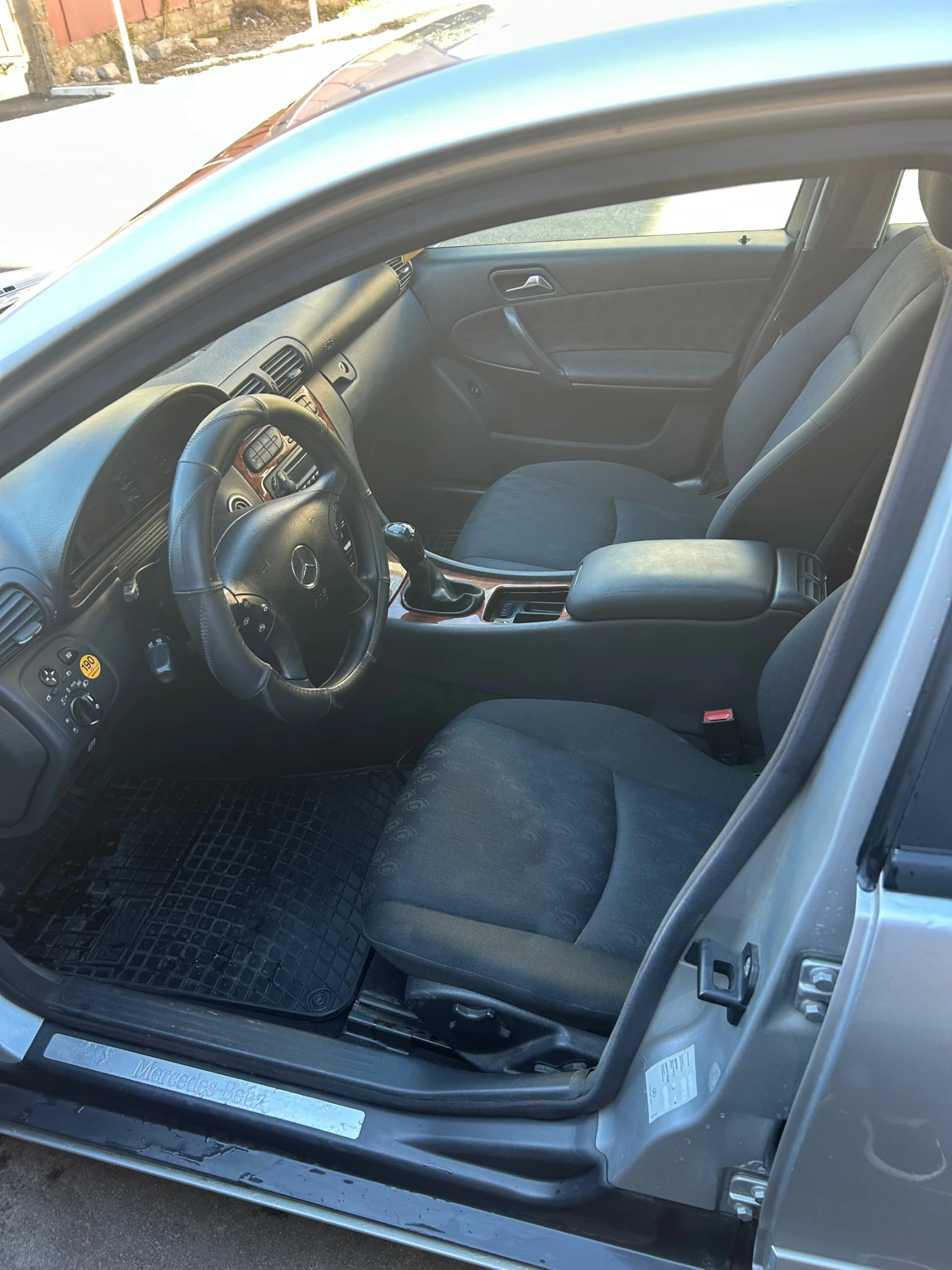 Mercedes-Benz C 220  - изображение 7