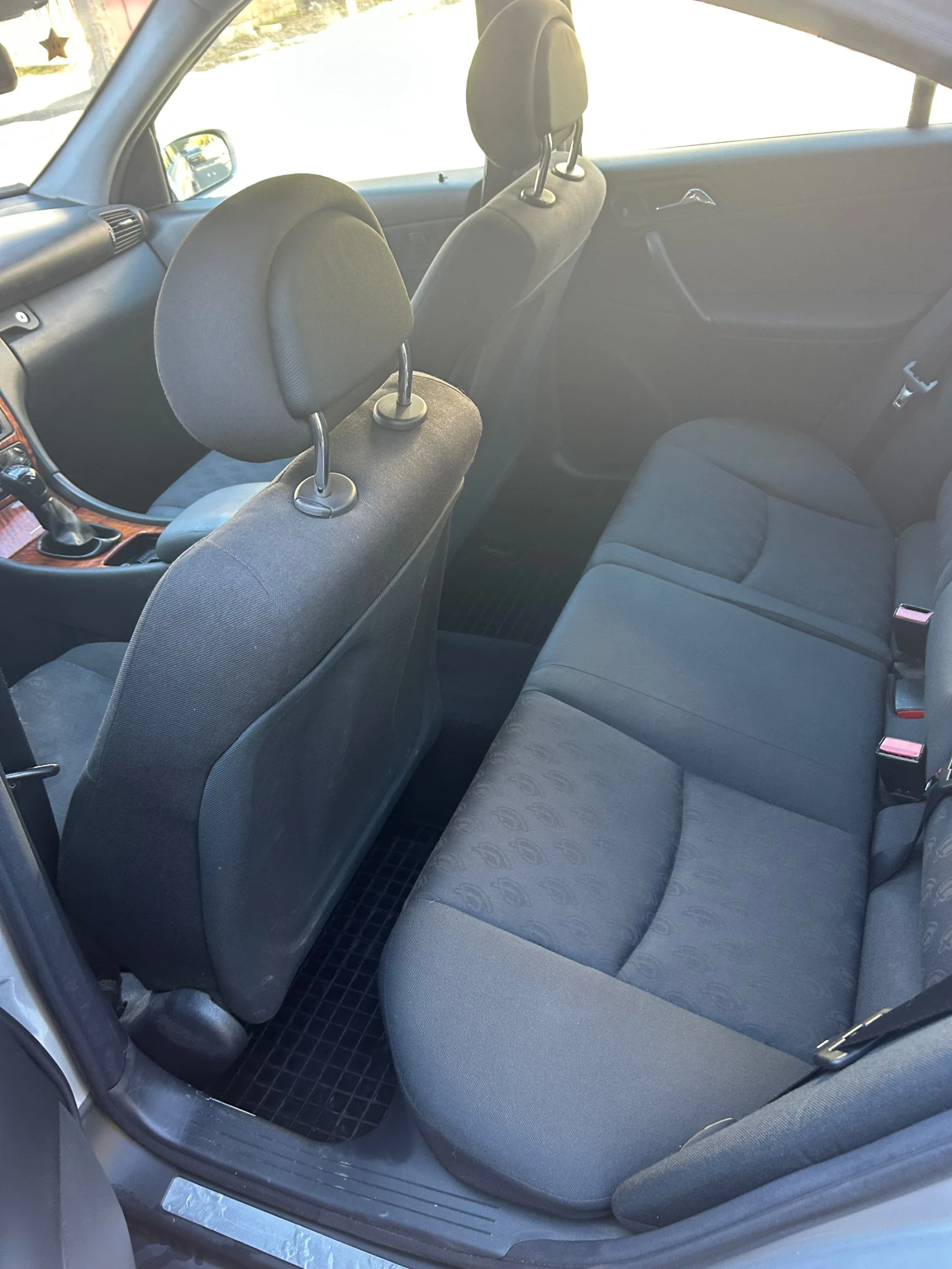 Mercedes-Benz C 220  - изображение 8