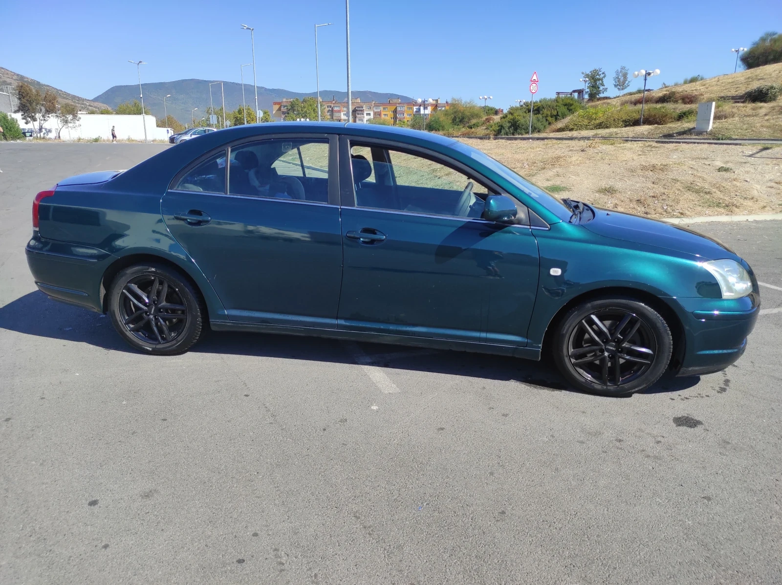 Toyota Avensis  - изображение 2