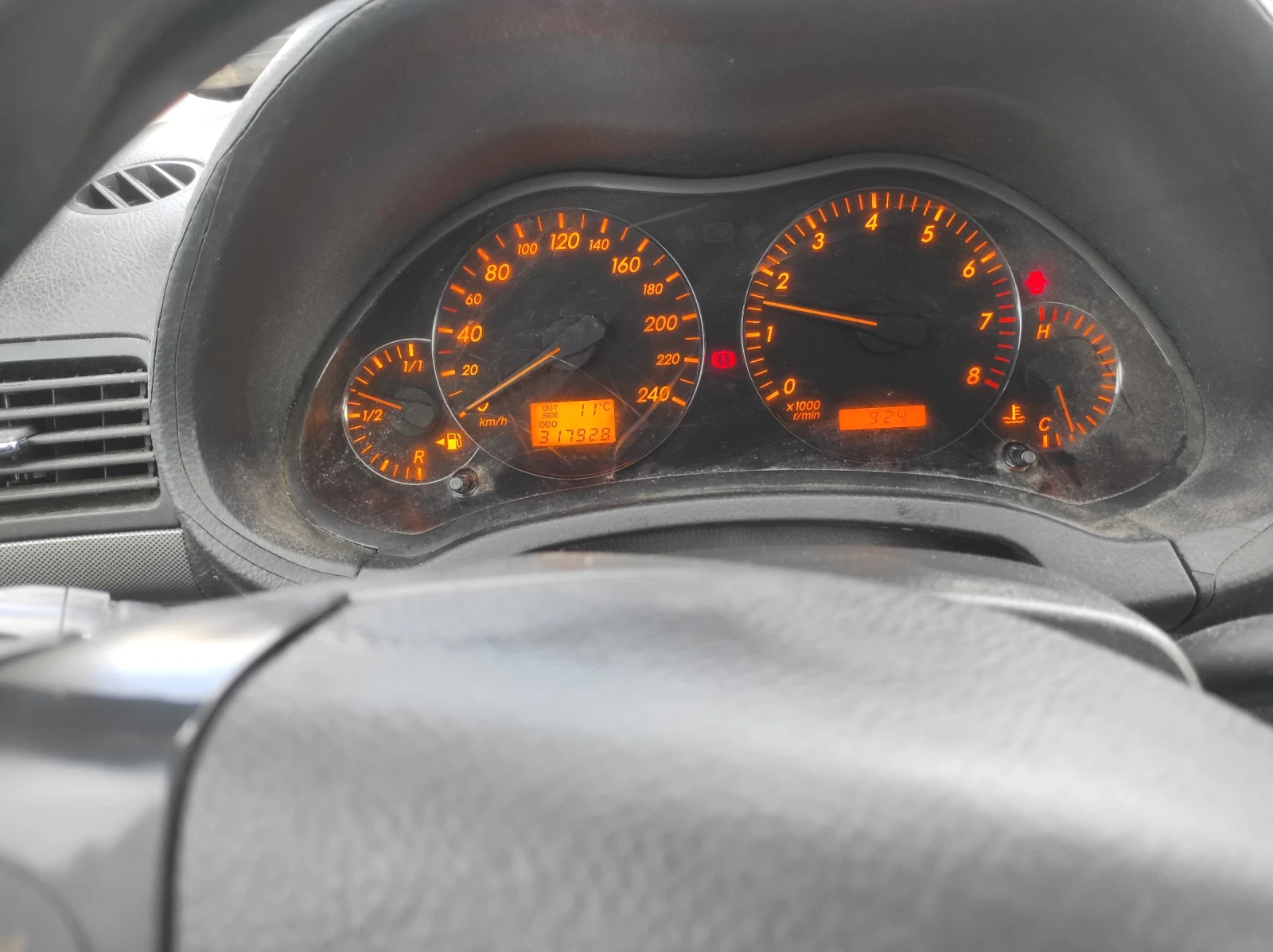 Toyota Avensis  - изображение 7