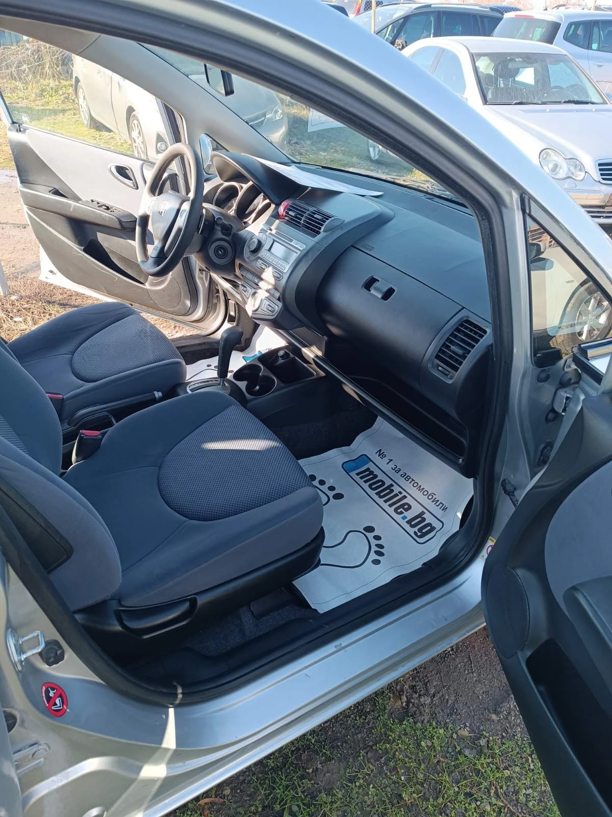 Honda Jazz  - изображение 8