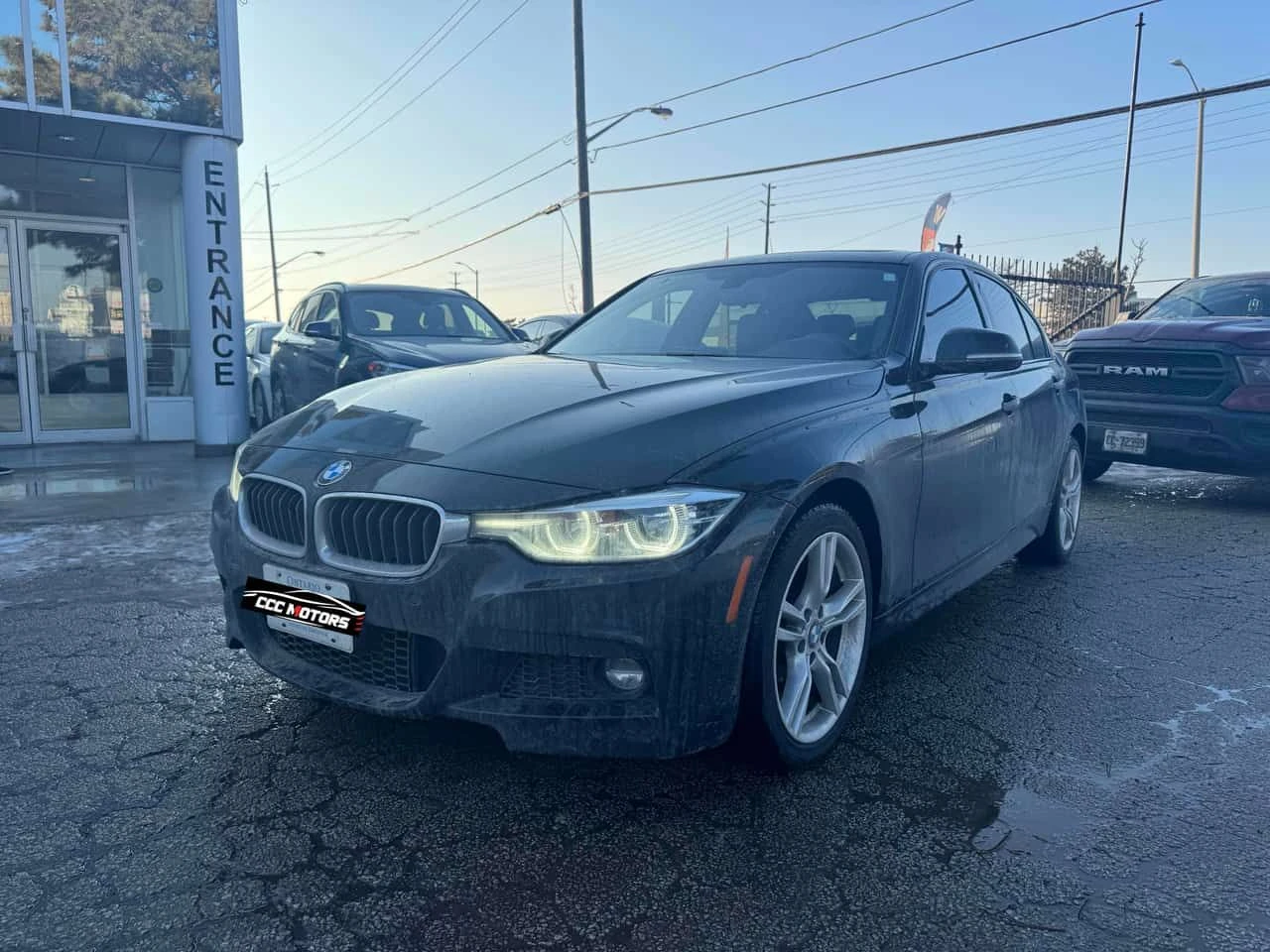BMW 330 * 330i xDrive * CARFAX * ���� �� �� | Mobile.bg � ����������� 1