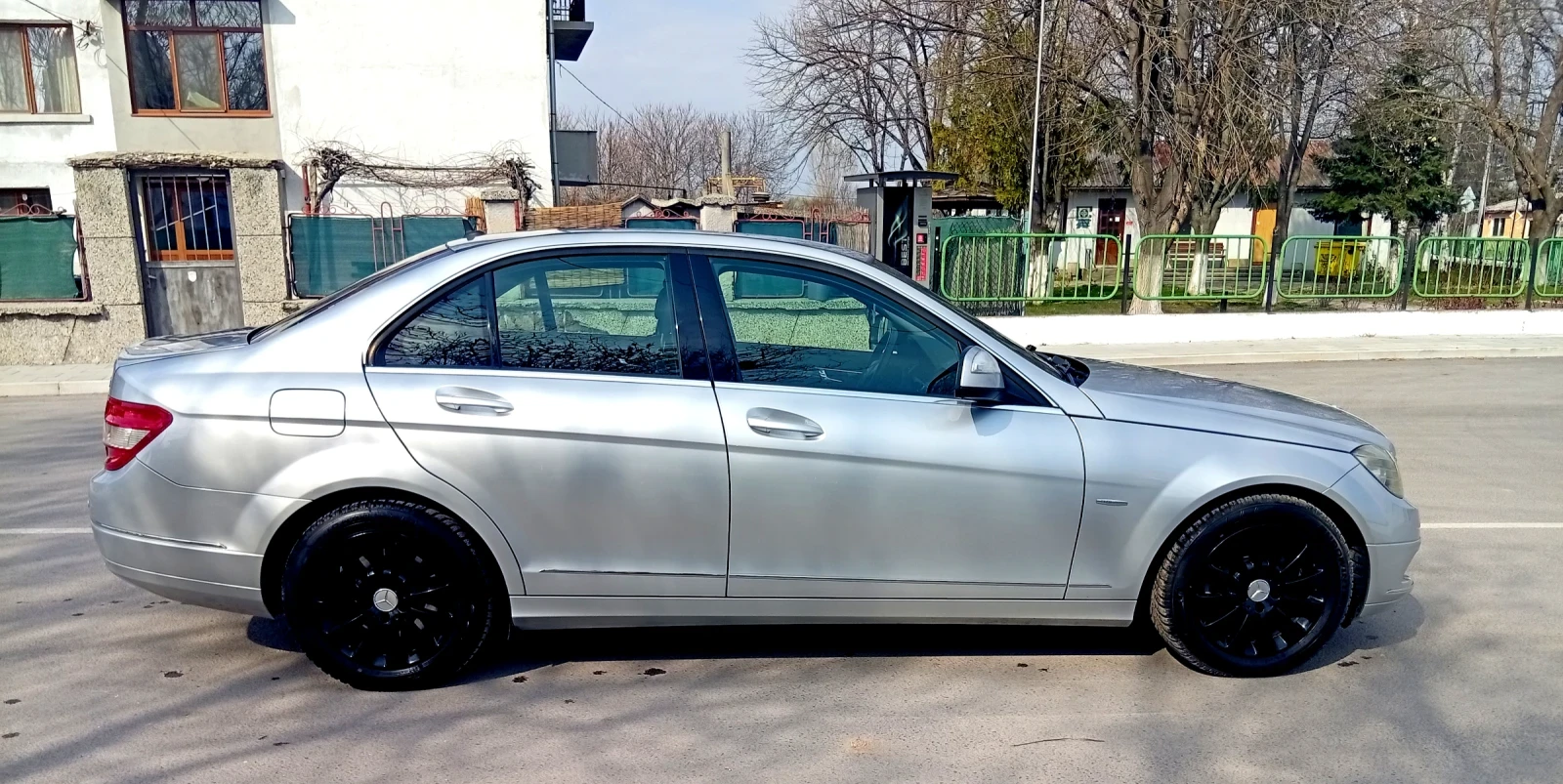 Mercedes-Benz C 220 CDI om646 automatic , снимка 8 - Автомобили и джипове - 53880566