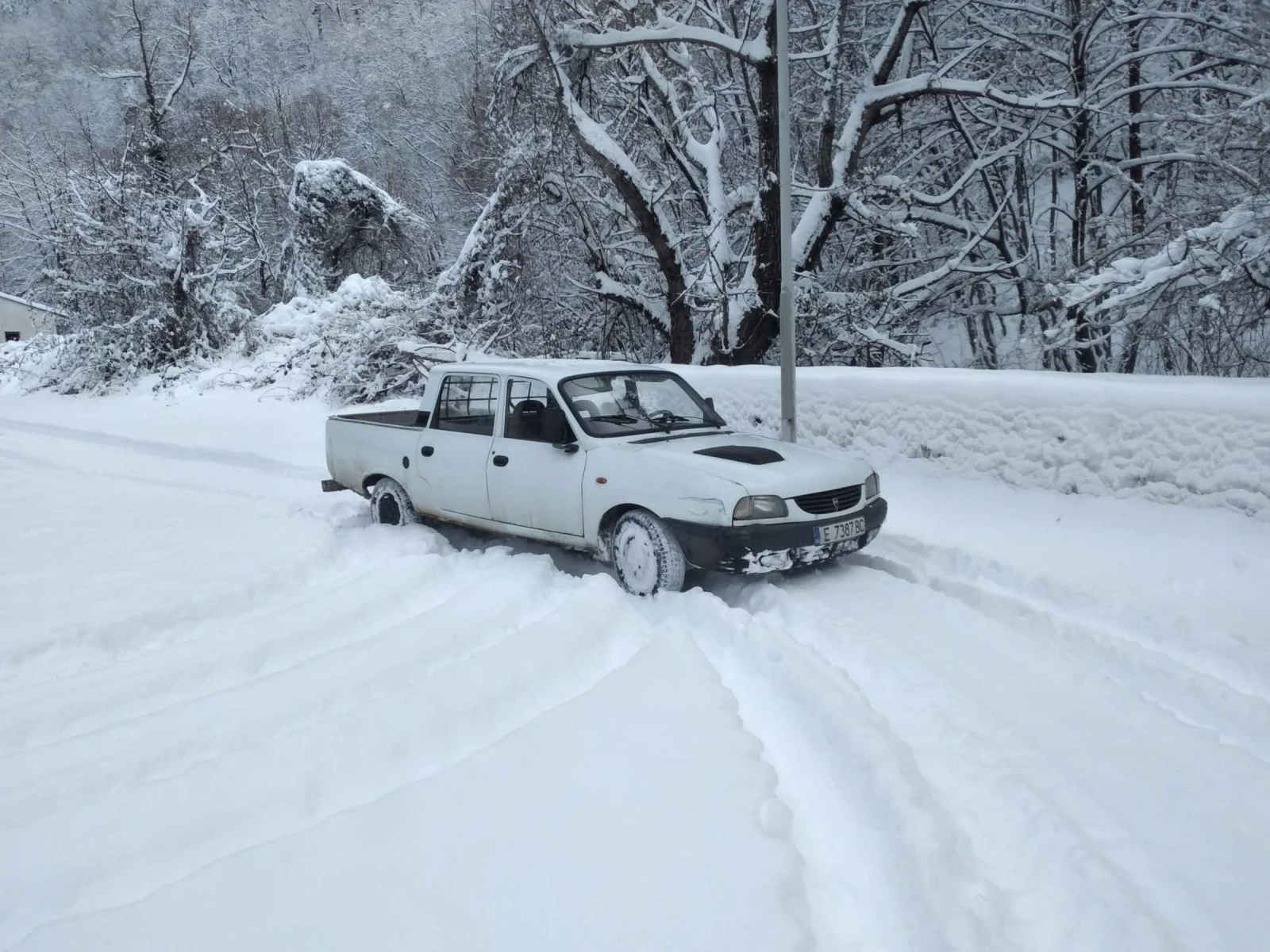 Dacia 1307 Пикап, снимка 6 - Автомобили и джипове - 54196505
