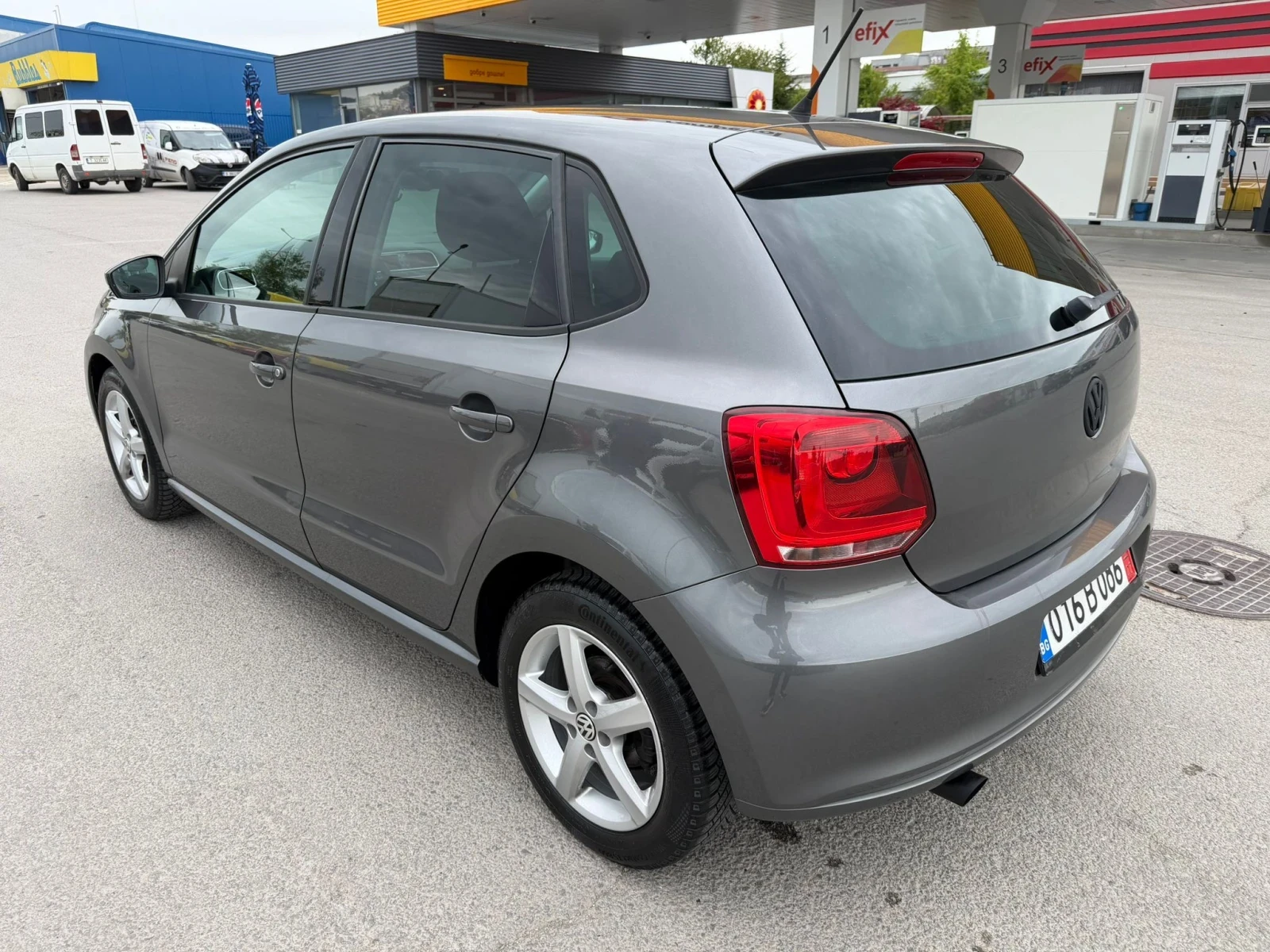 VW Polo 1.6 TDI, снимка 4 - Автомобили и джипове - 54464861