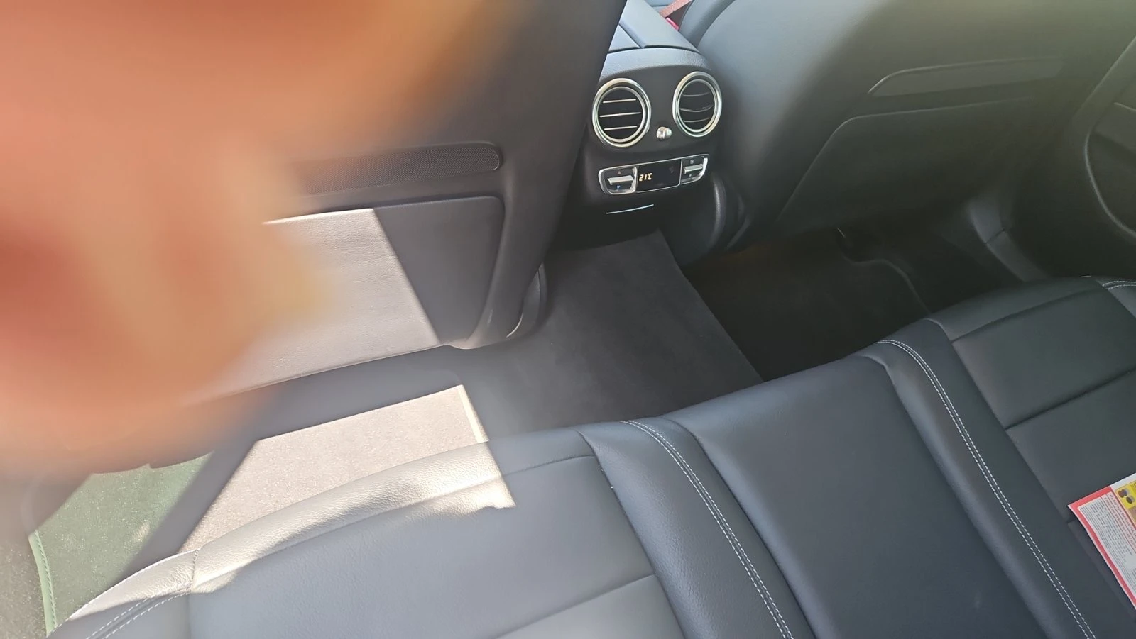 Mercedes-Benz E 400 Реални километри, почти всички екстри, снимка 17 - Автомобили и джипове - 54595240