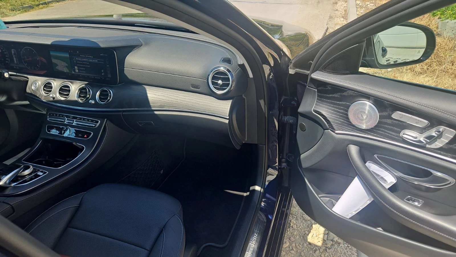Mercedes-Benz E 400 Реални километри, почти всички екстри, снимка 4 - Автомобили и джипове - 54595240