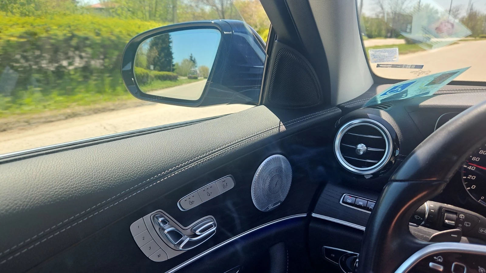 Mercedes-Benz E 400 Реални километри, почти всички екстри, снимка 16 - Автомобили и джипове - 54595240