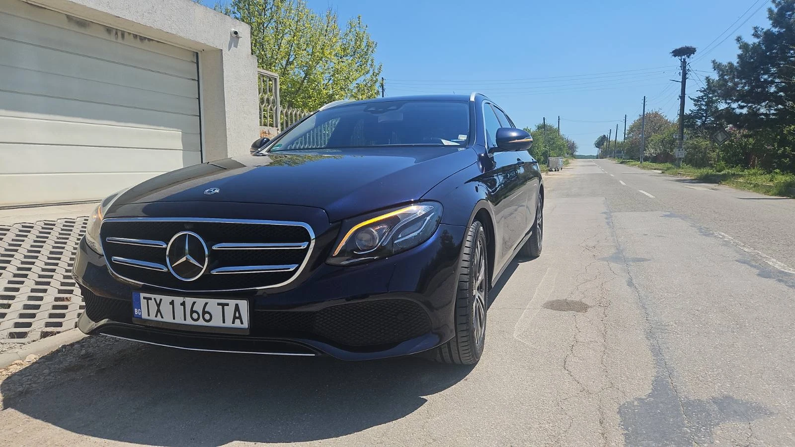Mercedes-Benz E 400 Реални километри, почти всички екстри, снимка 14 - Автомобили и джипове - 54595240