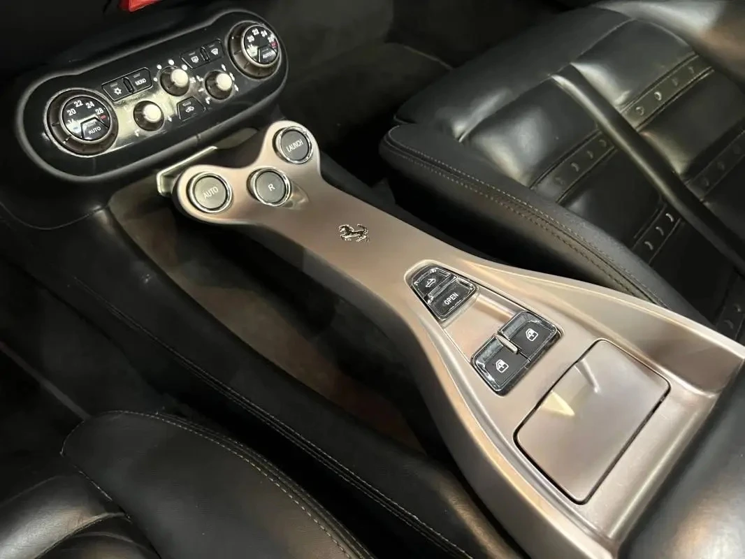 Ferrari California, снимка 9 - Автомобили и джипове - 54620917