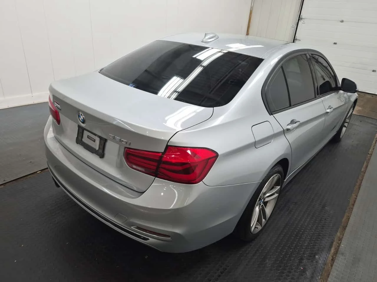 BMW 330 330I XDRIVE| ПАНОРАМА| ПАМЕТ| ПОДГРЕВИ| , снимка 3 - Автомобили и джипове - 54832678