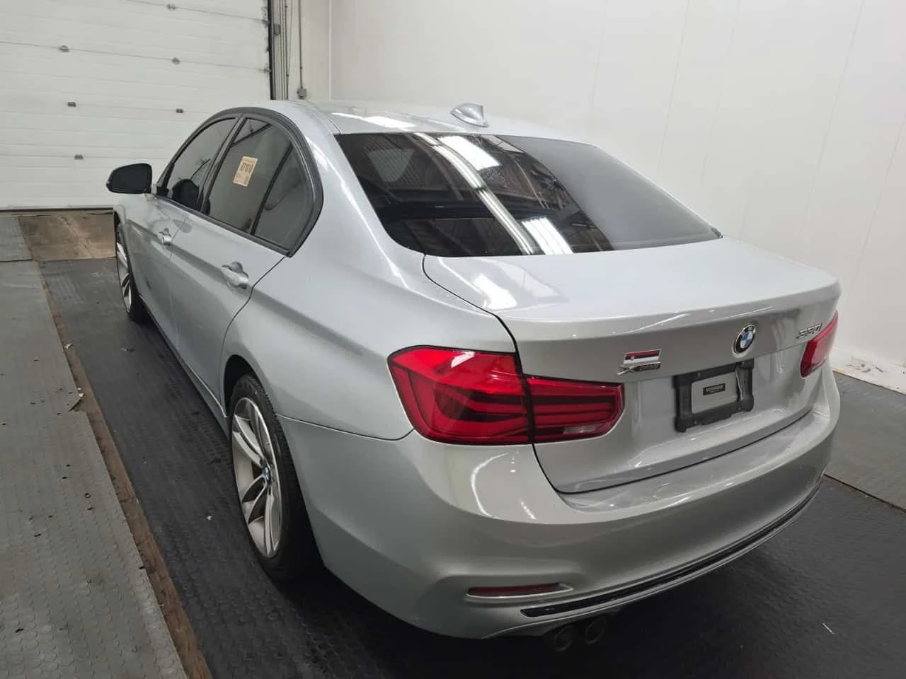 BMW 330 330I XDRIVE| ПАНОРАМА| ПАМЕТ| ПОДГРЕВИ| , снимка 4 - Автомобили и джипове - 54832678