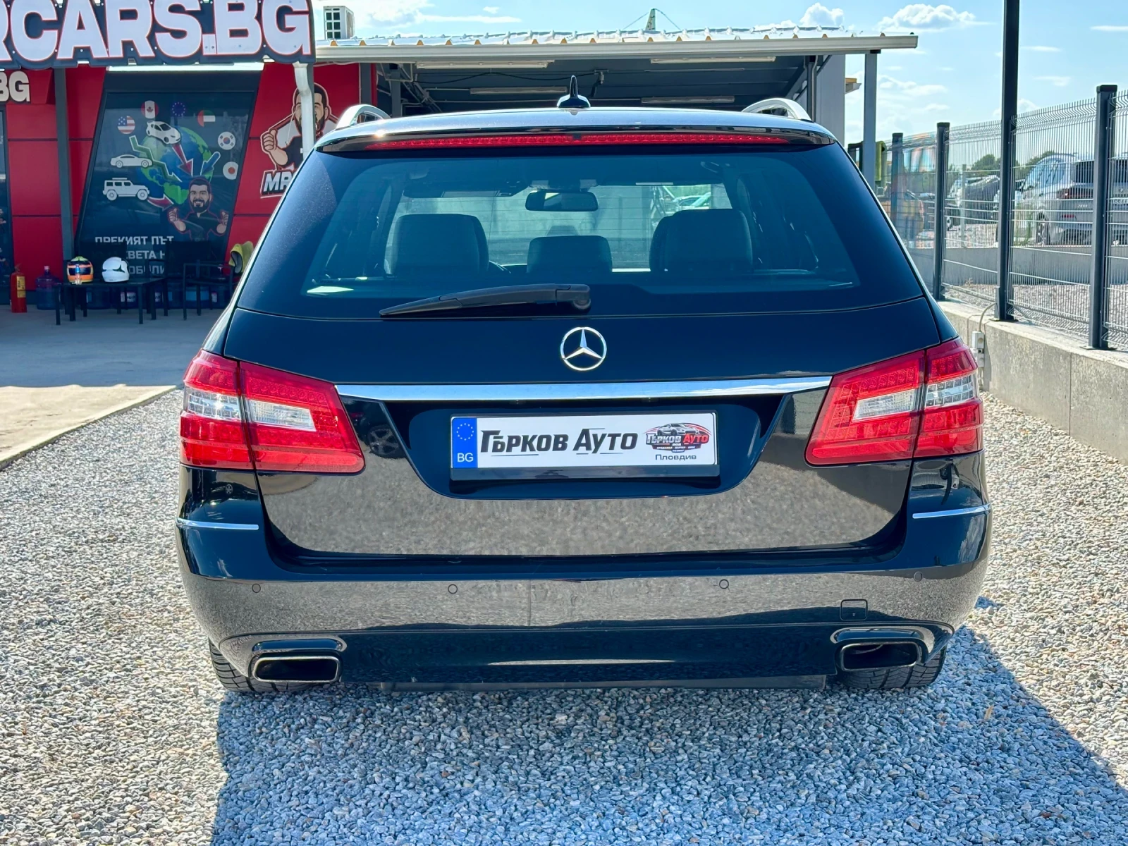 Mercedes-Benz E 250 / KOJA / NAVI / ТОП СЪСТОЯНИЕ , снимка 5 - Автомобили и джипове - 55448062
