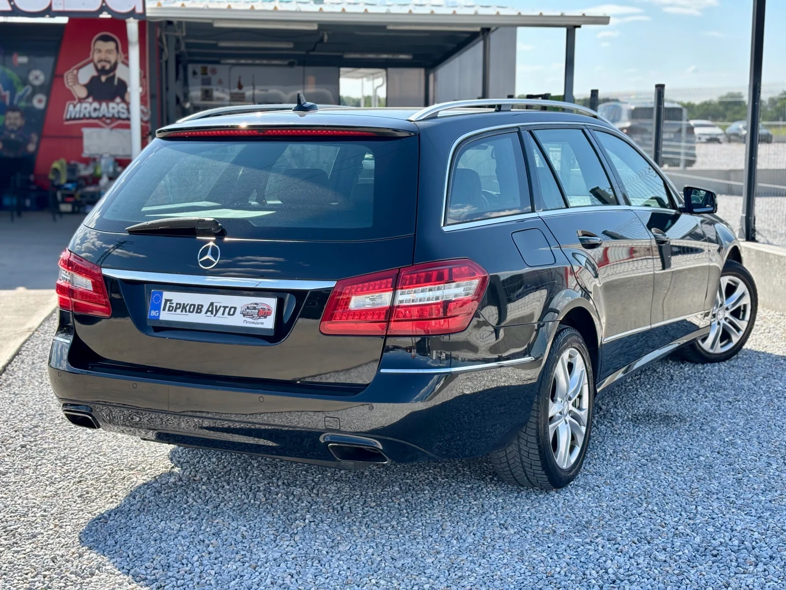Mercedes-Benz E 250 / KOJA / NAVI / ТОП СЪСТОЯНИЕ , снимка 6 - Автомобили и джипове - 55448062