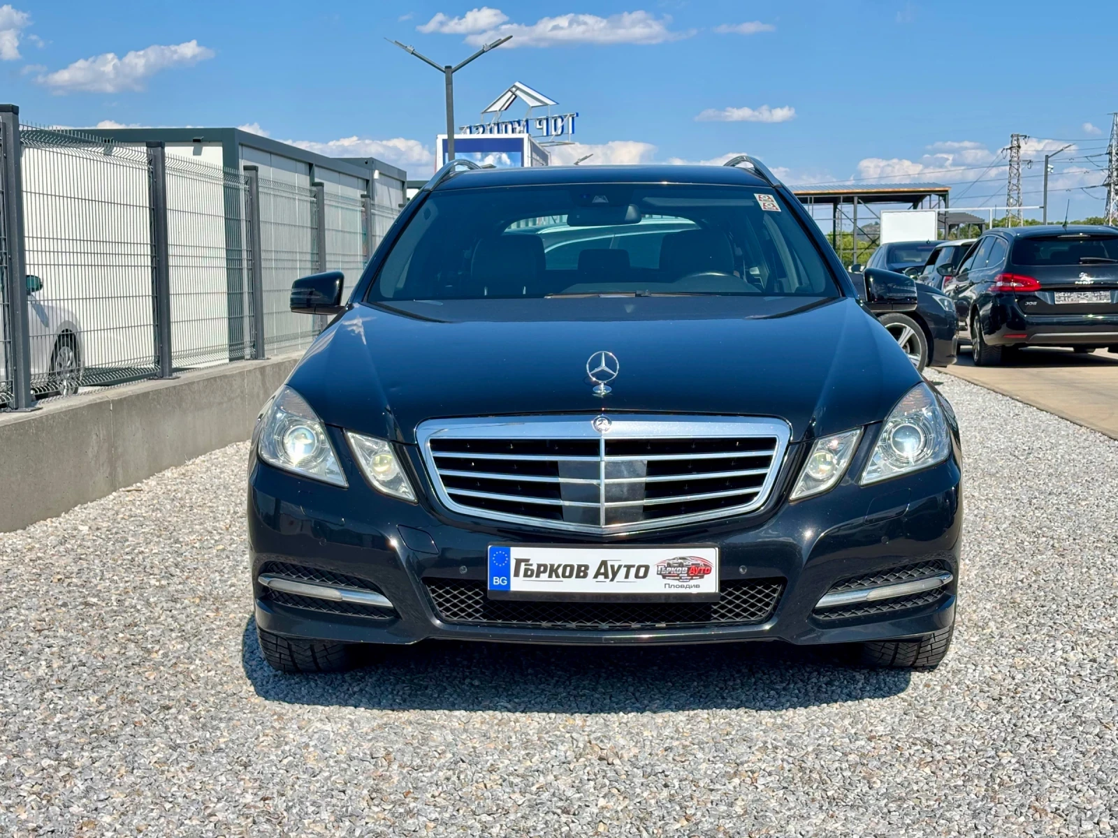 Mercedes-Benz E 250 / KOJA / NAVI / ТОП СЪСТОЯНИЕ , снимка 2 - Автомобили и джипове - 55448062